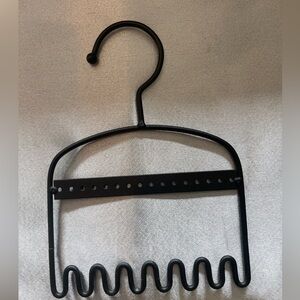 Black Metal Scarf, Earring, and Necklace Hanger